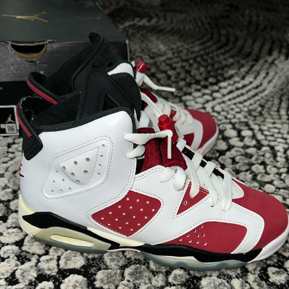 Jordan Carmine 6 - Picture 3 of 4